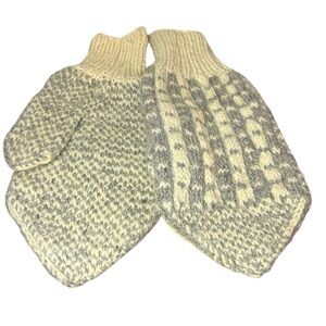 Hand knit wool mittens cream gray Scandinavian pattern winter gloves‎ cozy